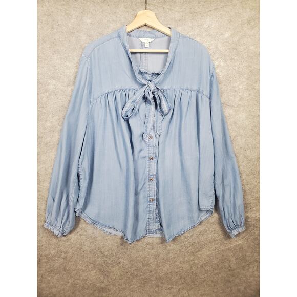 Terra & Sky Women's Size 2X Blue Chambray Bow Front Button Up Boho Blouse - Picture 1 of 6